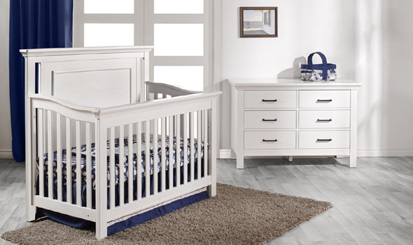 Como Flat Top Forever crib and double dresser Vintage White