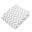 Housse pour matelas à langer avec ouverture pour sangles - Chevron Gris